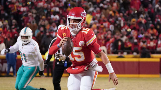 Kansas City Chiefs quarterback Patrick Mahomes plays against the Miami Dolphins.